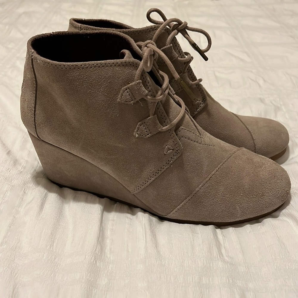 TOMS DESERT WEDGE BOOT